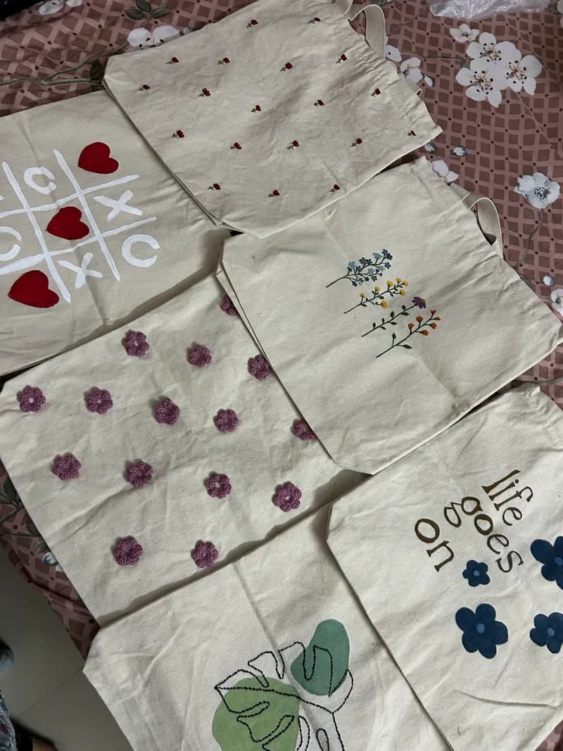 Tote bags