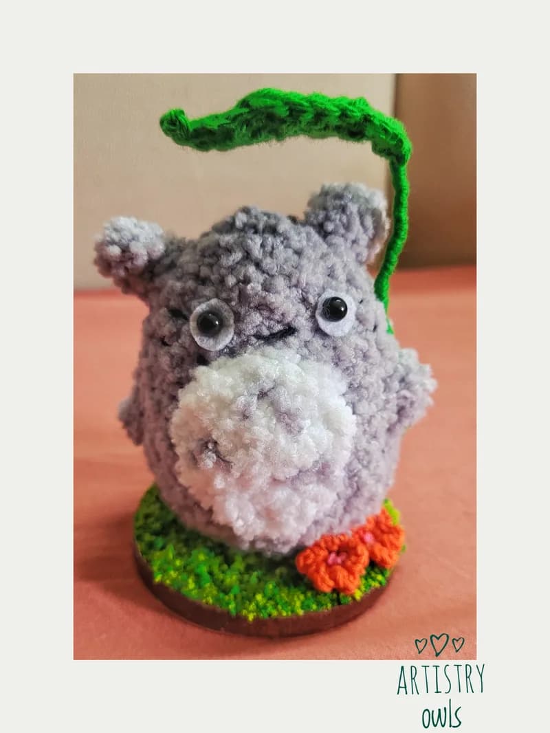 Totoro desk buddy